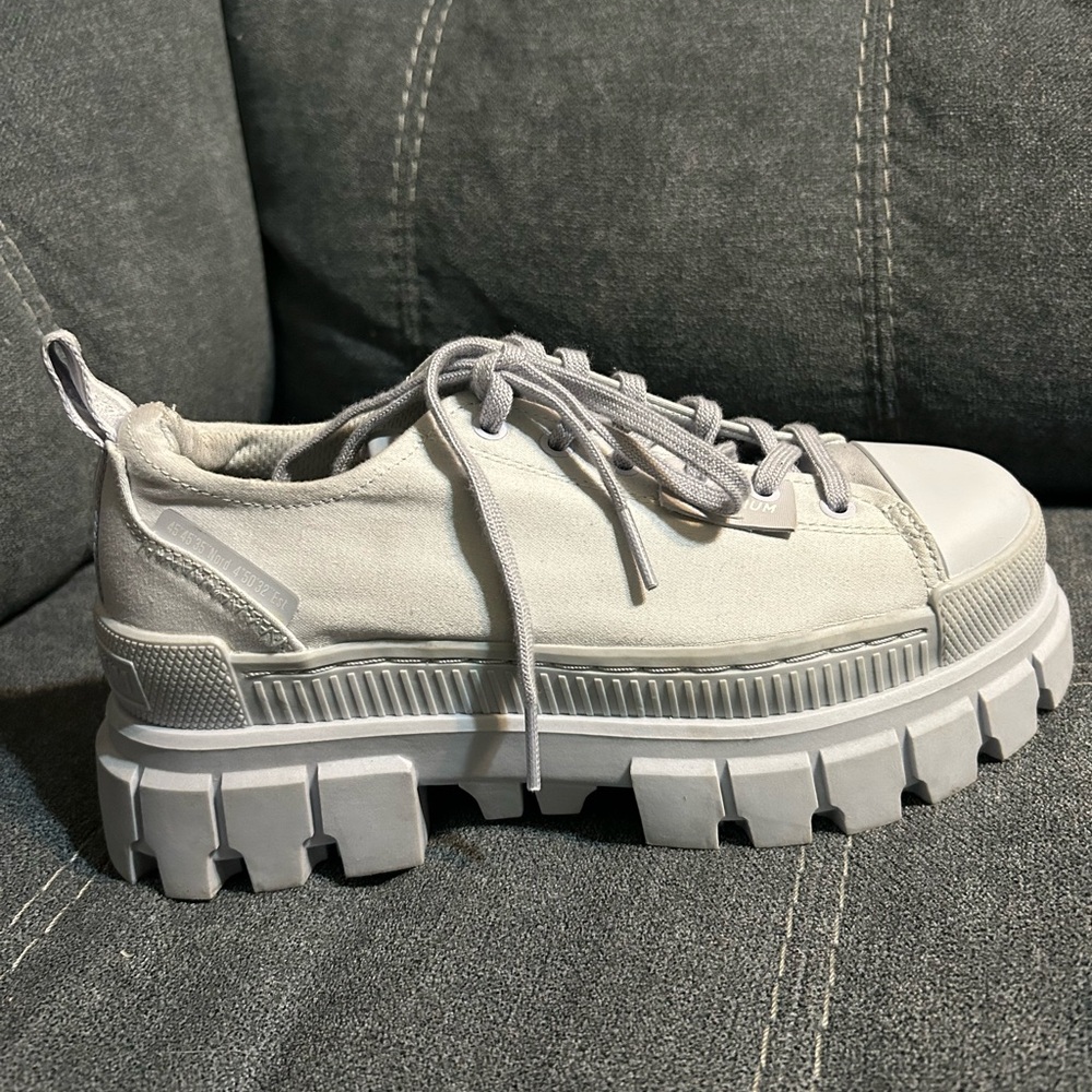 Palladium Women's White Chunky Sneakers